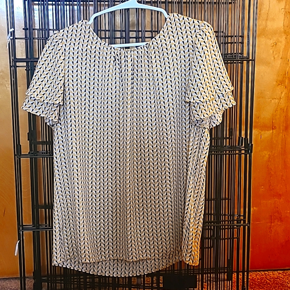 Women's medium dress shirt